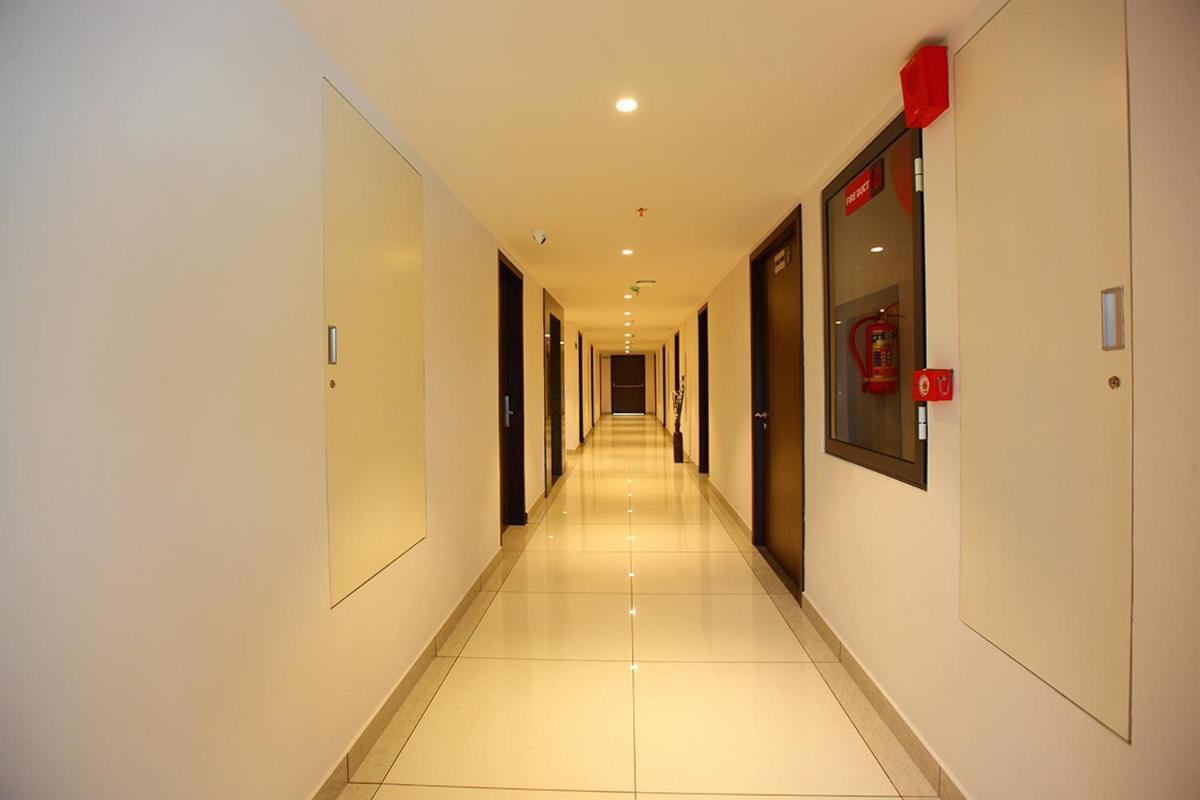 Hotel San Kollam Exteriör bild