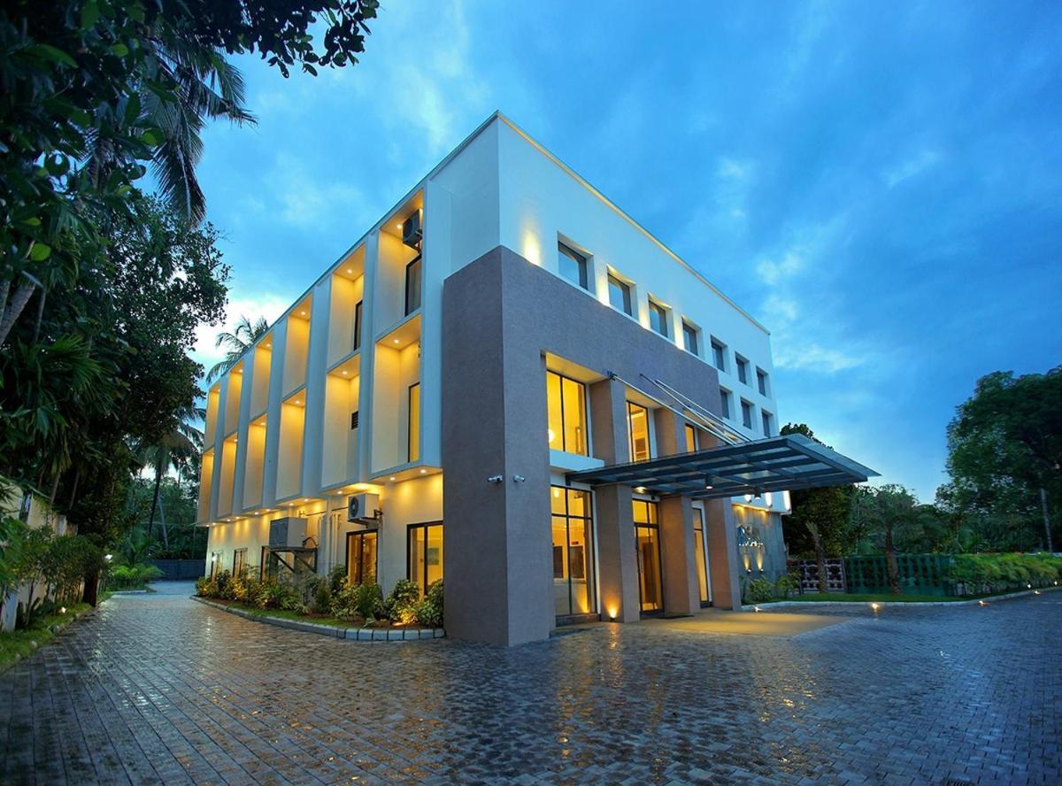Hotel San Kollam Exteriör bild